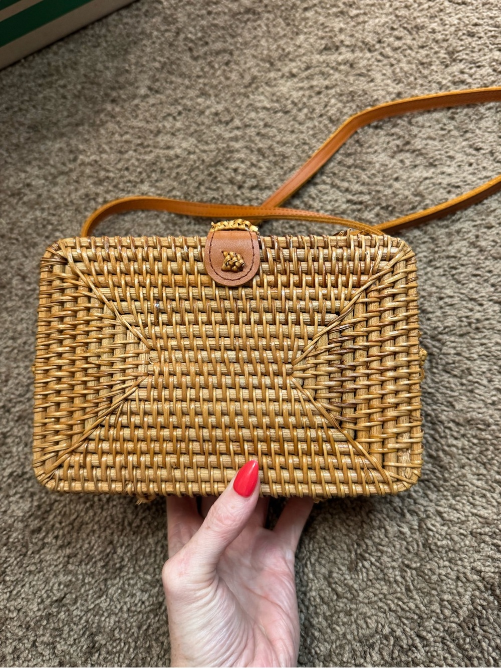 Tan & brown woven straw crossbody bag with leather strap